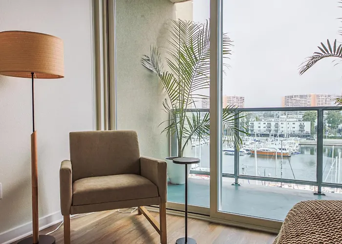 2Bd 1Bath Apartment Perfect For Relaxation
