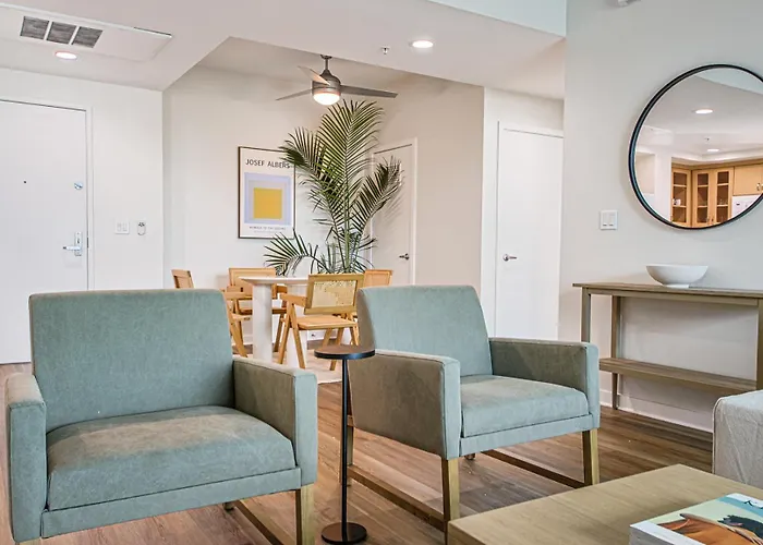 2Bd 1Bath Apartment Perfect For Relaxation